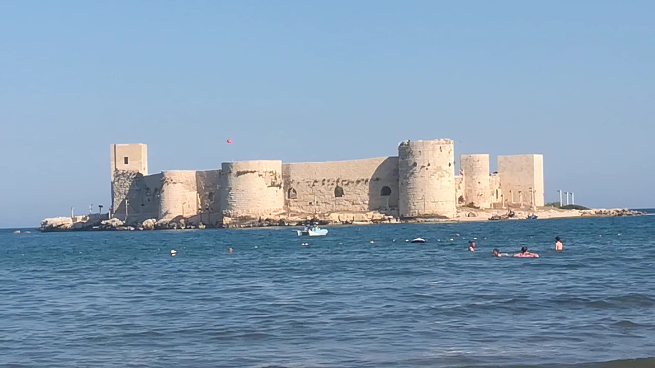 Kızkalesi Halk Plajı — fotoğraf 3