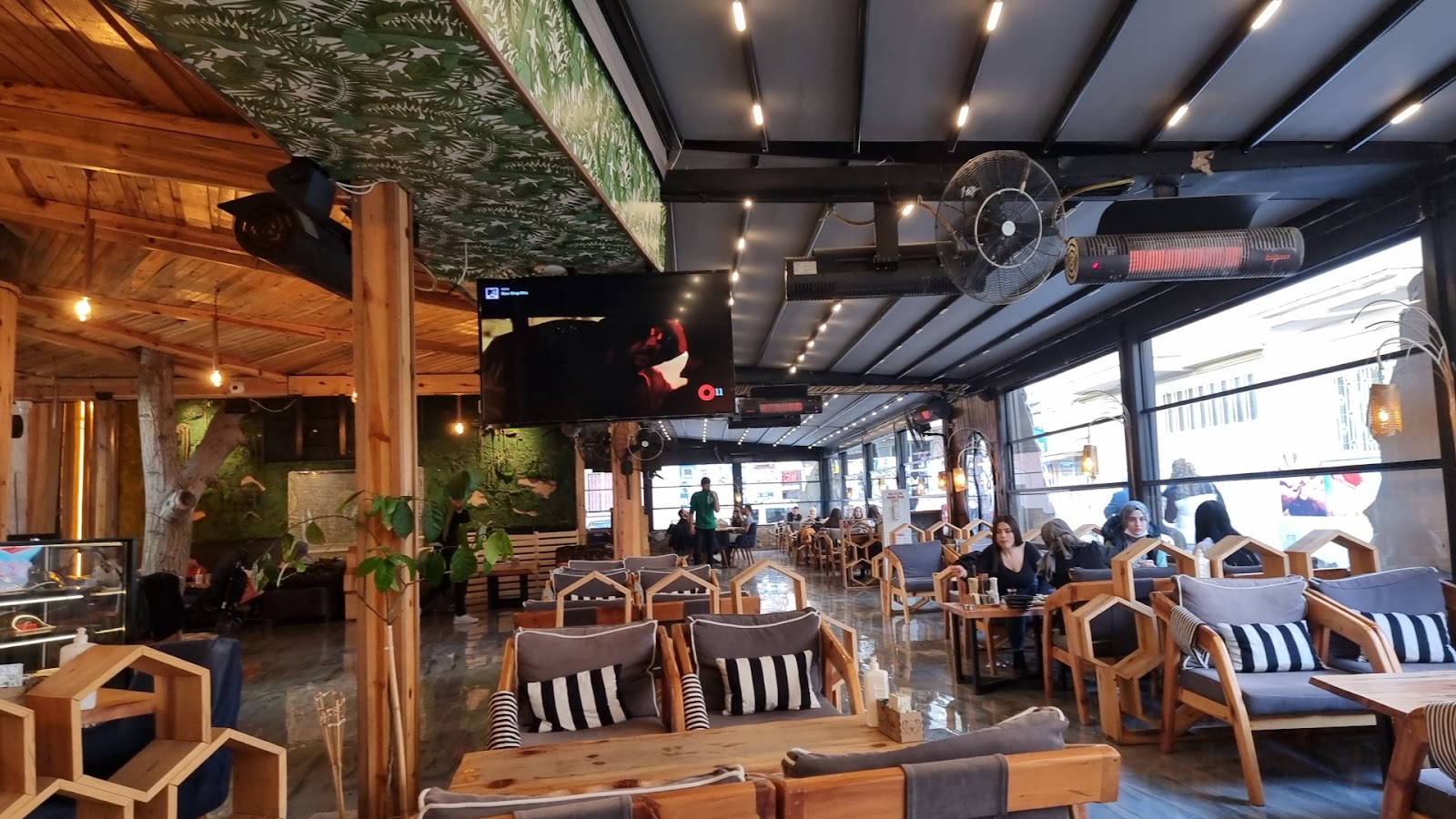 Koala Cafe & Bistro — fotoğraf
