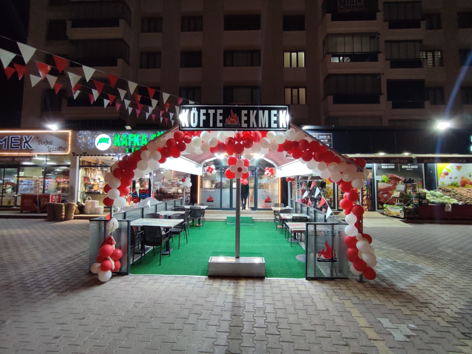 KÖFTE EKMEK — photo 7