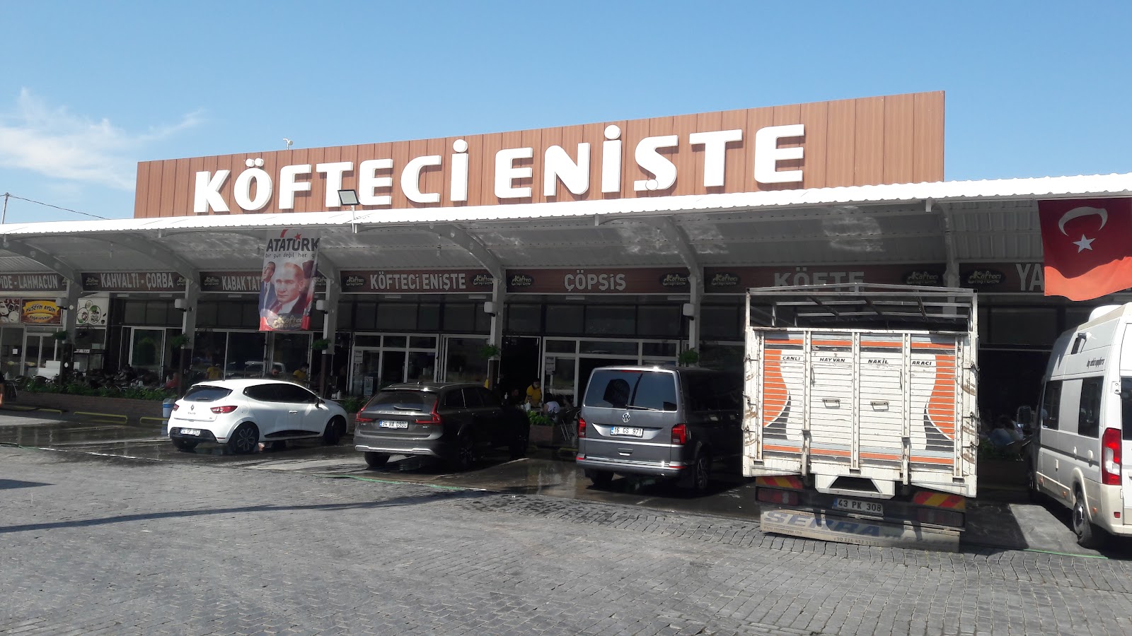 Köfteci Enişte — fotoğraf