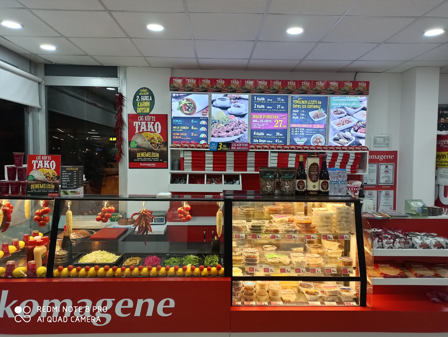 Komagene Etsiz Çig Köfte Bursa caddesi — photo