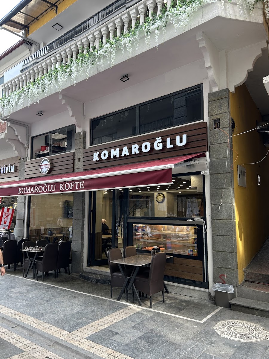 Komaroğlu Köfte Salonu — fotoğraf 1