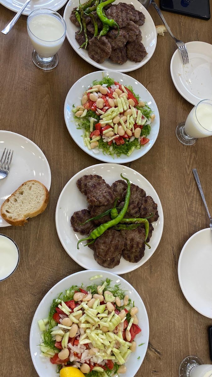 Komaroğlu Köfte Salonu — fotoğraf 5