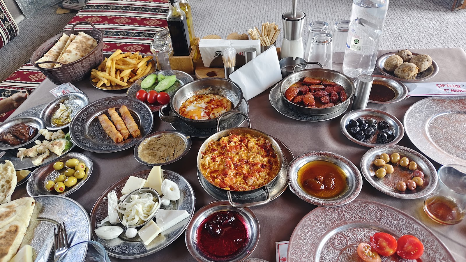 Konak çiftliği Et Mangal Restaurant — photo 5