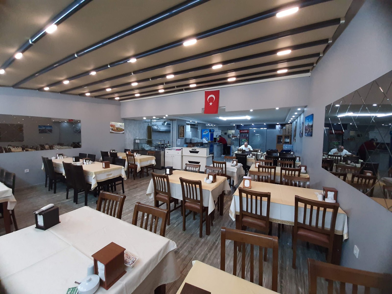 Konyalı etliekmek içerenköy şübesi — fotoğraf 5
