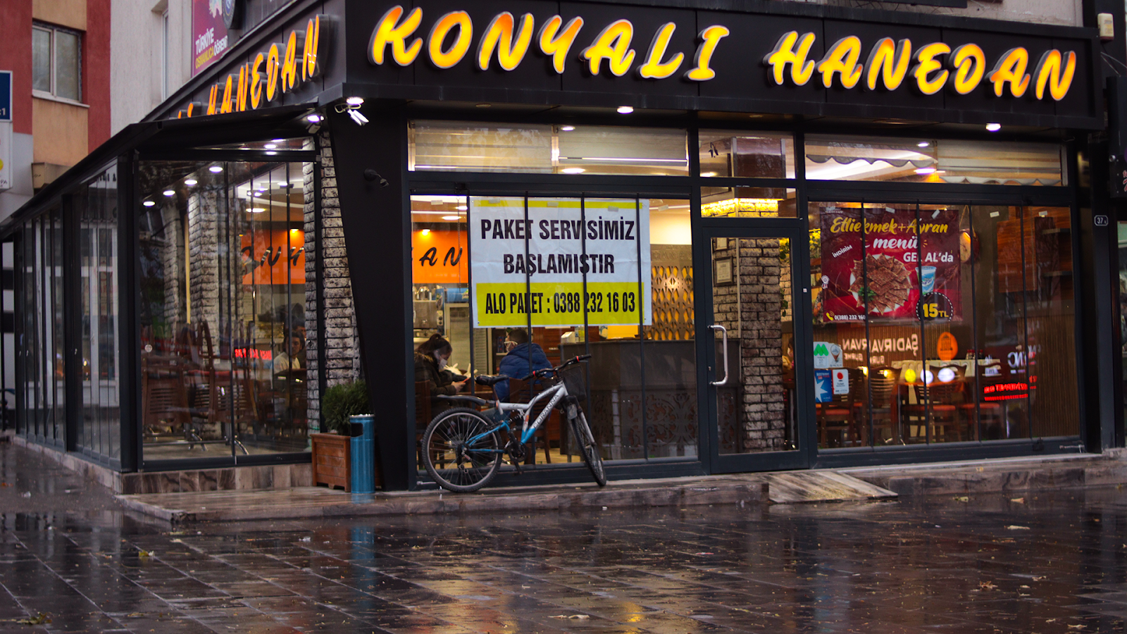 Konyalı Hanedan — fotoğraf