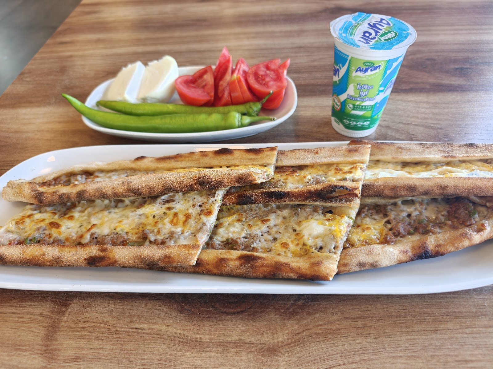 KONYALI SAMİ USTA YEŞİL MEŞELİK PİDE KEBAP SALONU — photo 4