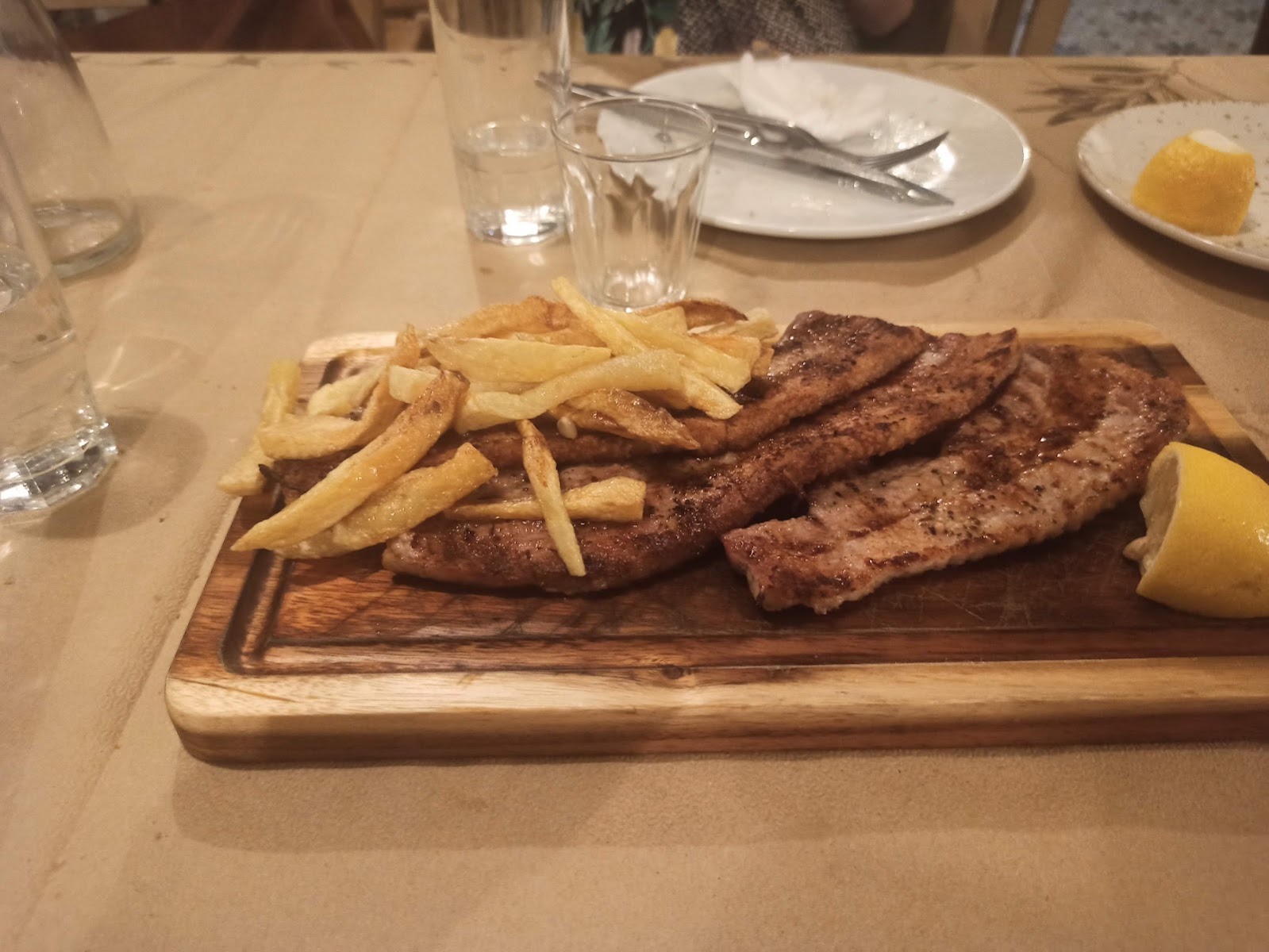 Koutsomytis'in Ouzeri'si — fotoğraf 5