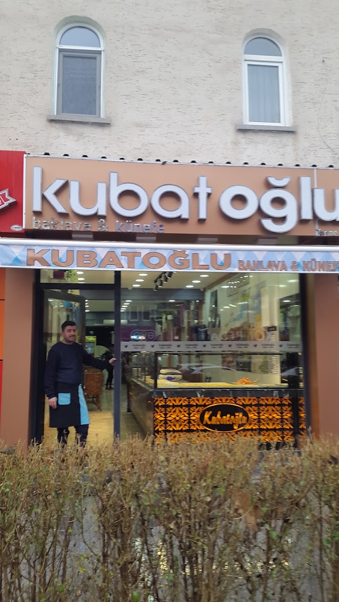 KUBATOĞLU BAKLAVA VE KÜNEFE — fotoğraf