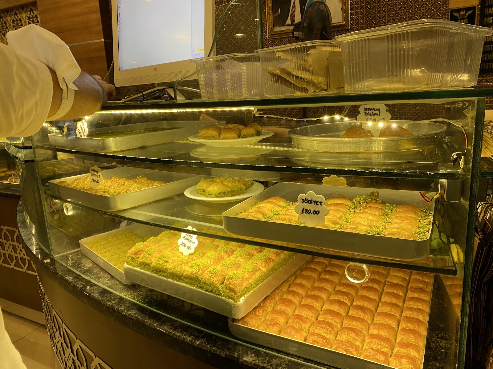 Künefeci Emin Usta — fotoğraf 9