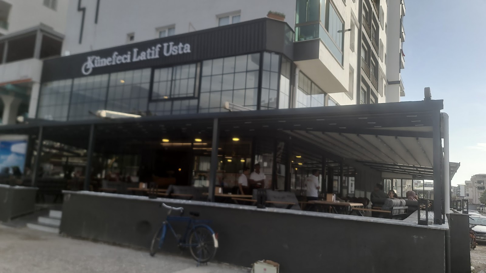 Künefeci latif ustaa — fotoğraf