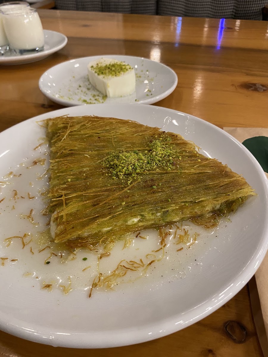 Künefeci latif ustaa — fotoğraf 4