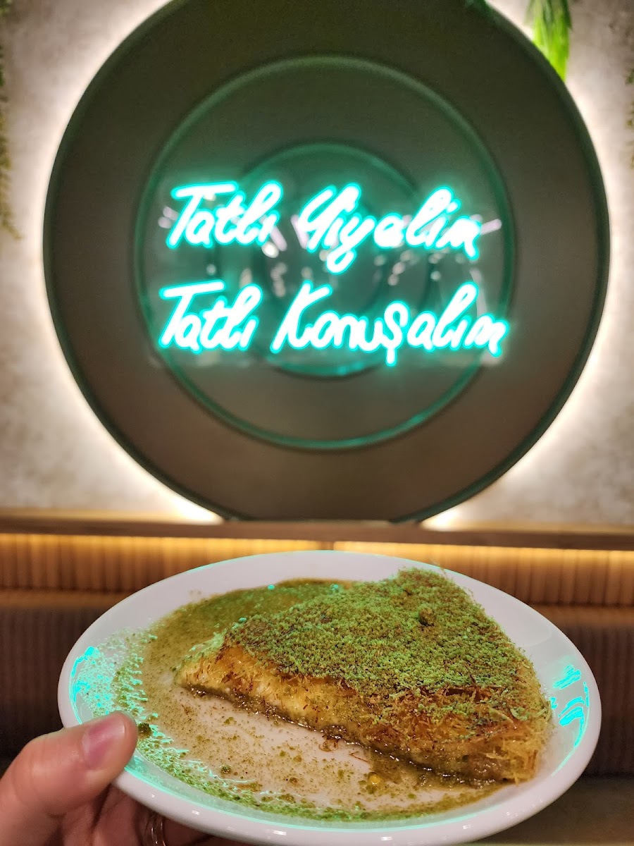 Künefeci latif ustaa — fotoğraf 6