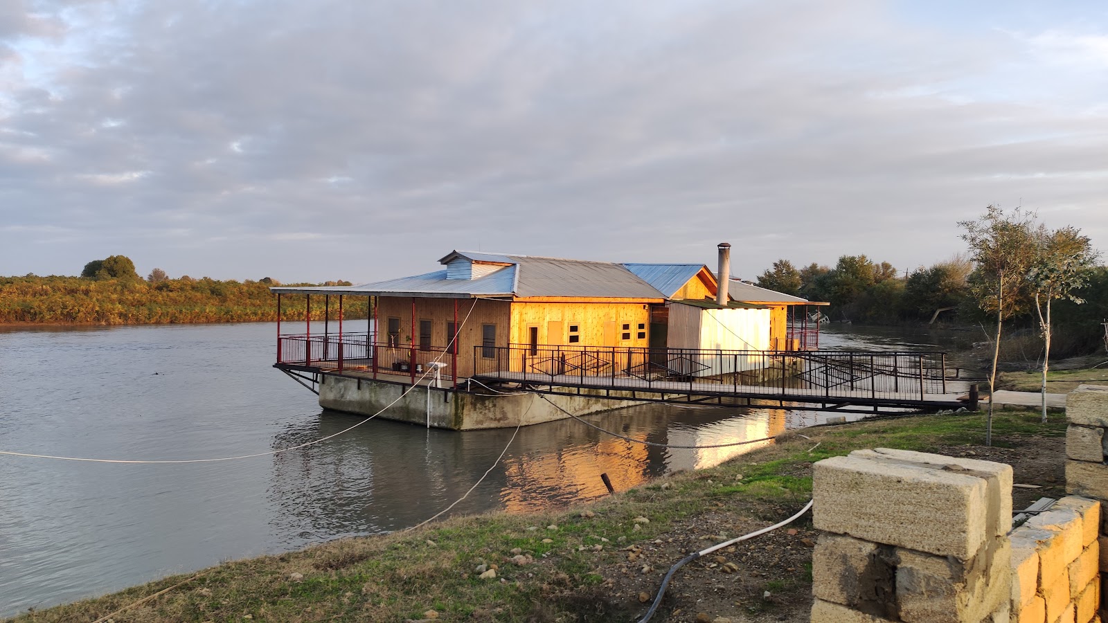 Kürüstü Restoran — photo