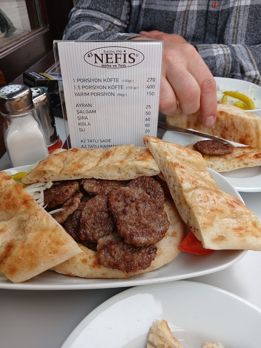 Kütahya 43 Nefis Köfte — fotoğraf 2