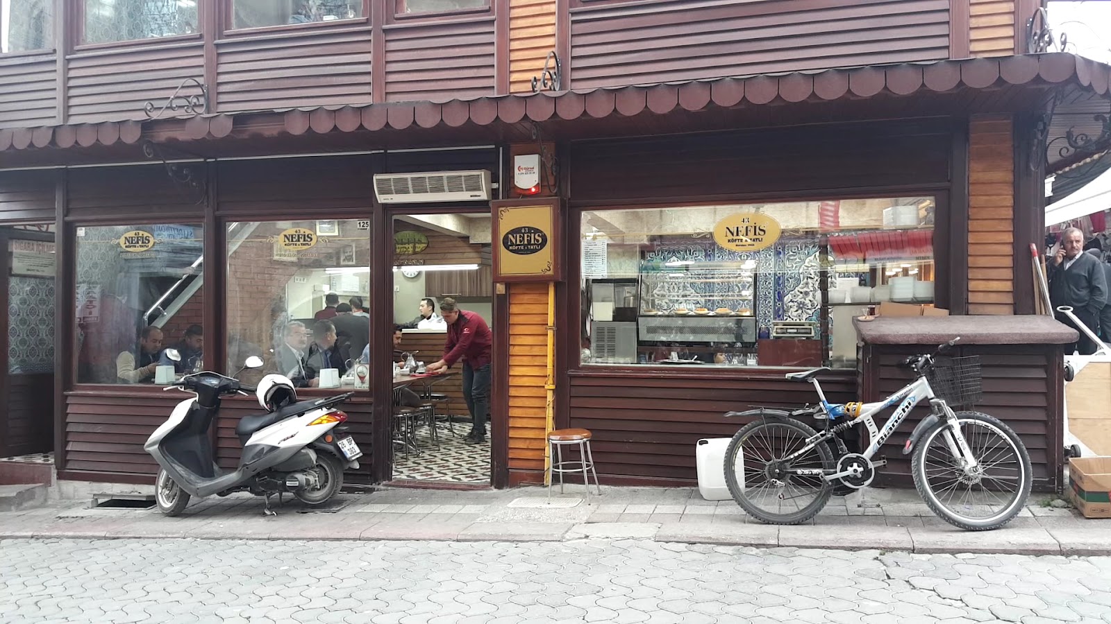 Kütahya 43 Nefis Köfte — fotoğraf 3