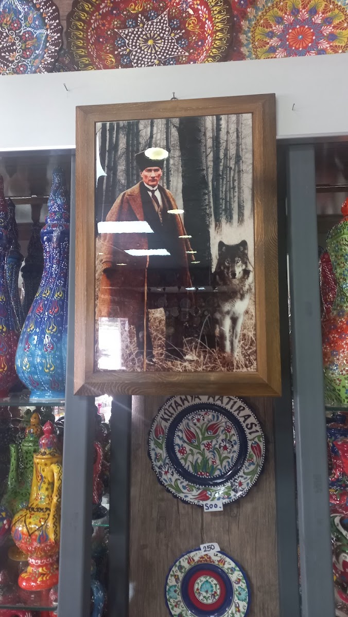 Kütahya Kervansarayı Çiniciler Çarşısı — fotoğraf 2
