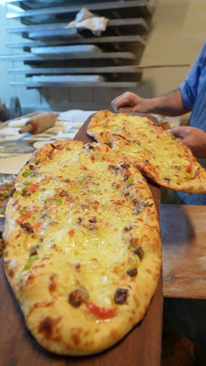 Kuveloğlu Han’da Tarihi Pide Fırını — photo 3