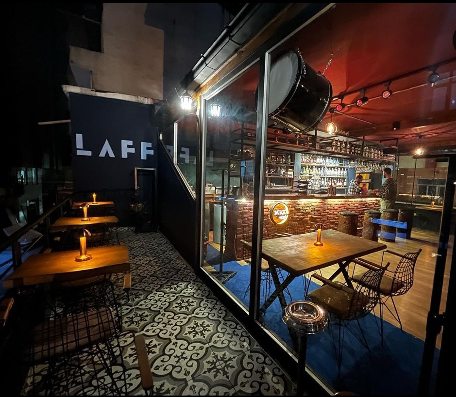 Laff Fındıklı Cocktail&Aperitif&Stage — fotoğraf