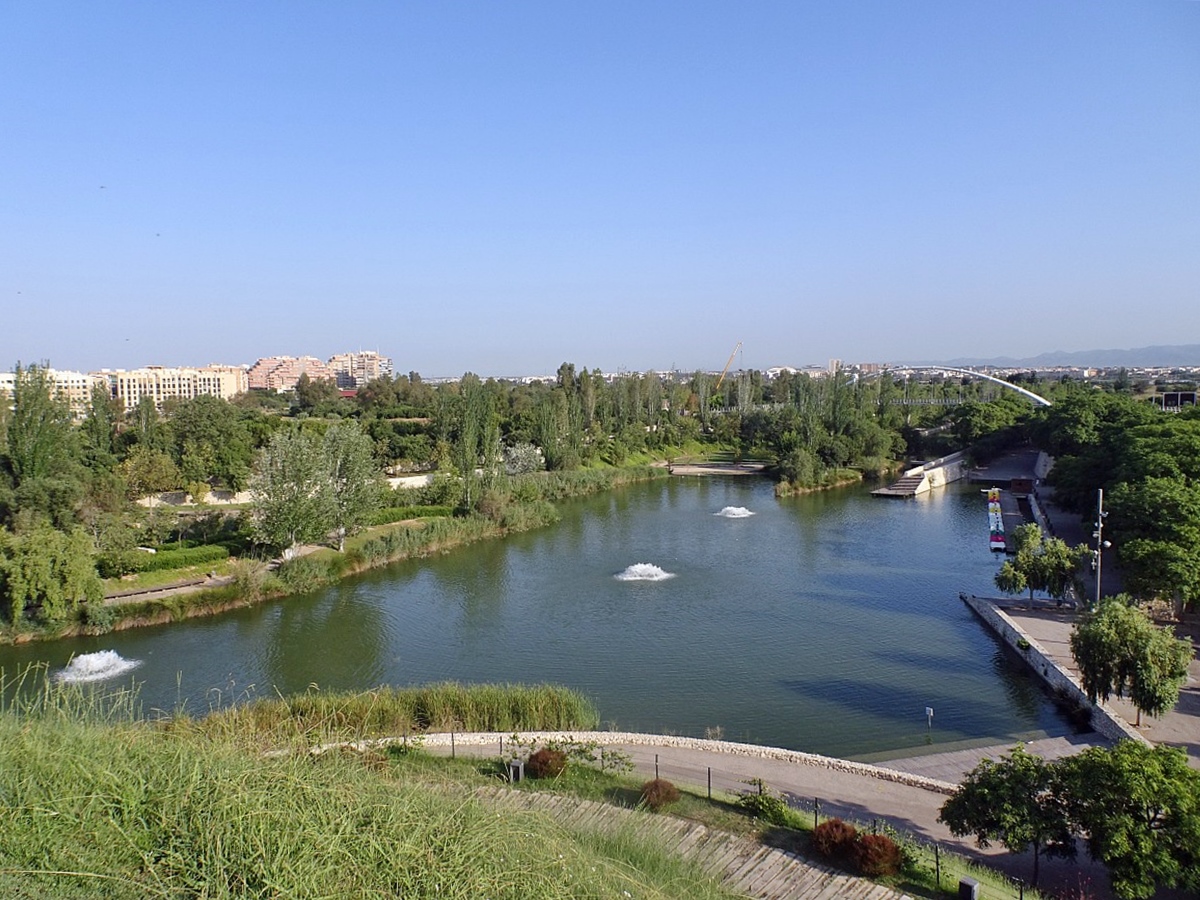 Lago del parque de Cabecera — photo 2