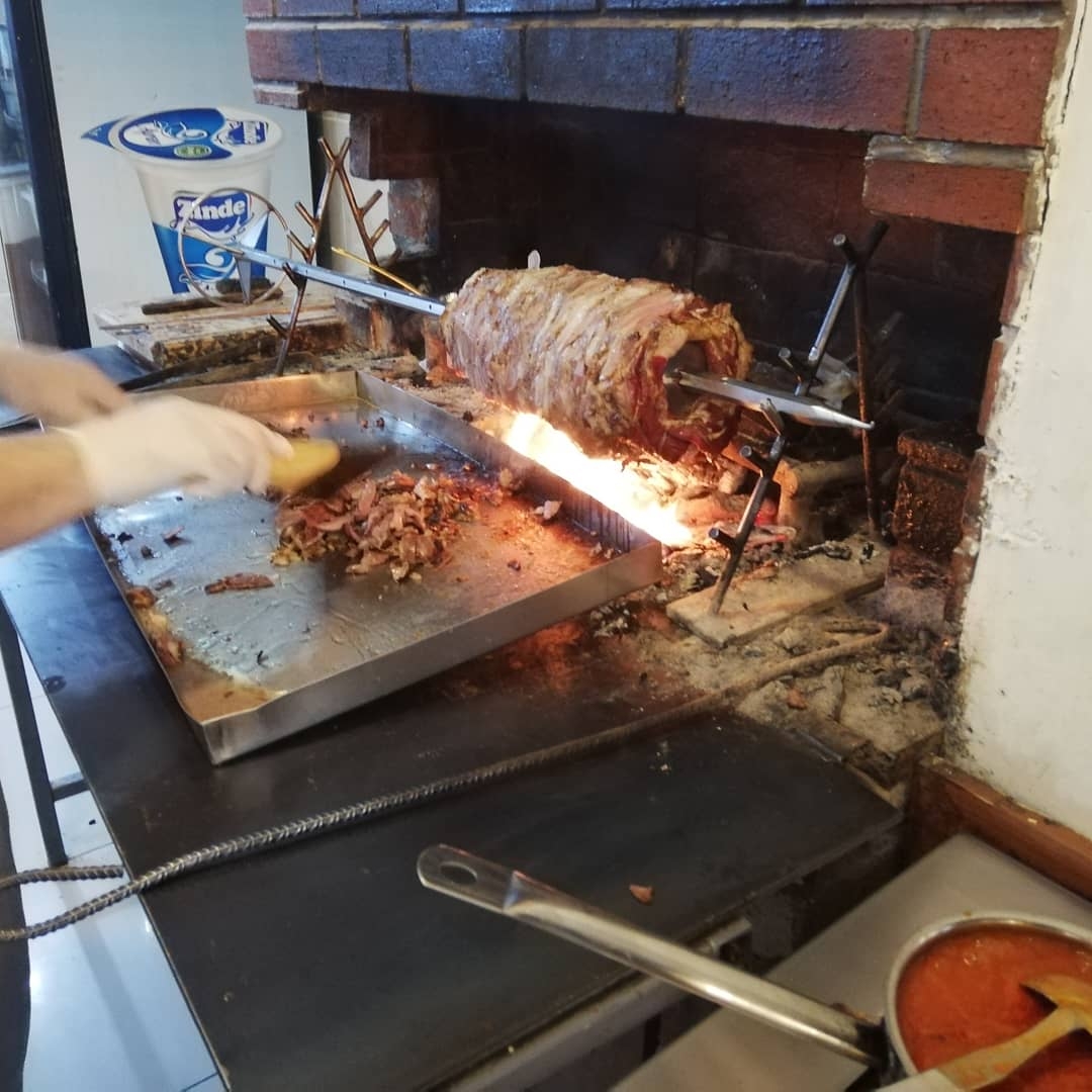 Lalazar Cağ Karedenız Pide Kebap — fotoğraf 4