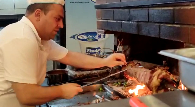 Lalazar Cağ Karedenız Pide Kebap — fotoğraf 5