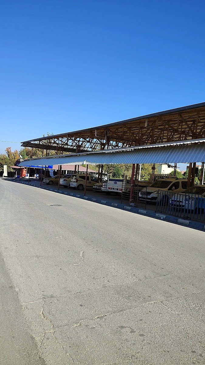Laleli Kapalı Pazar Yeri — fotoğraf 3