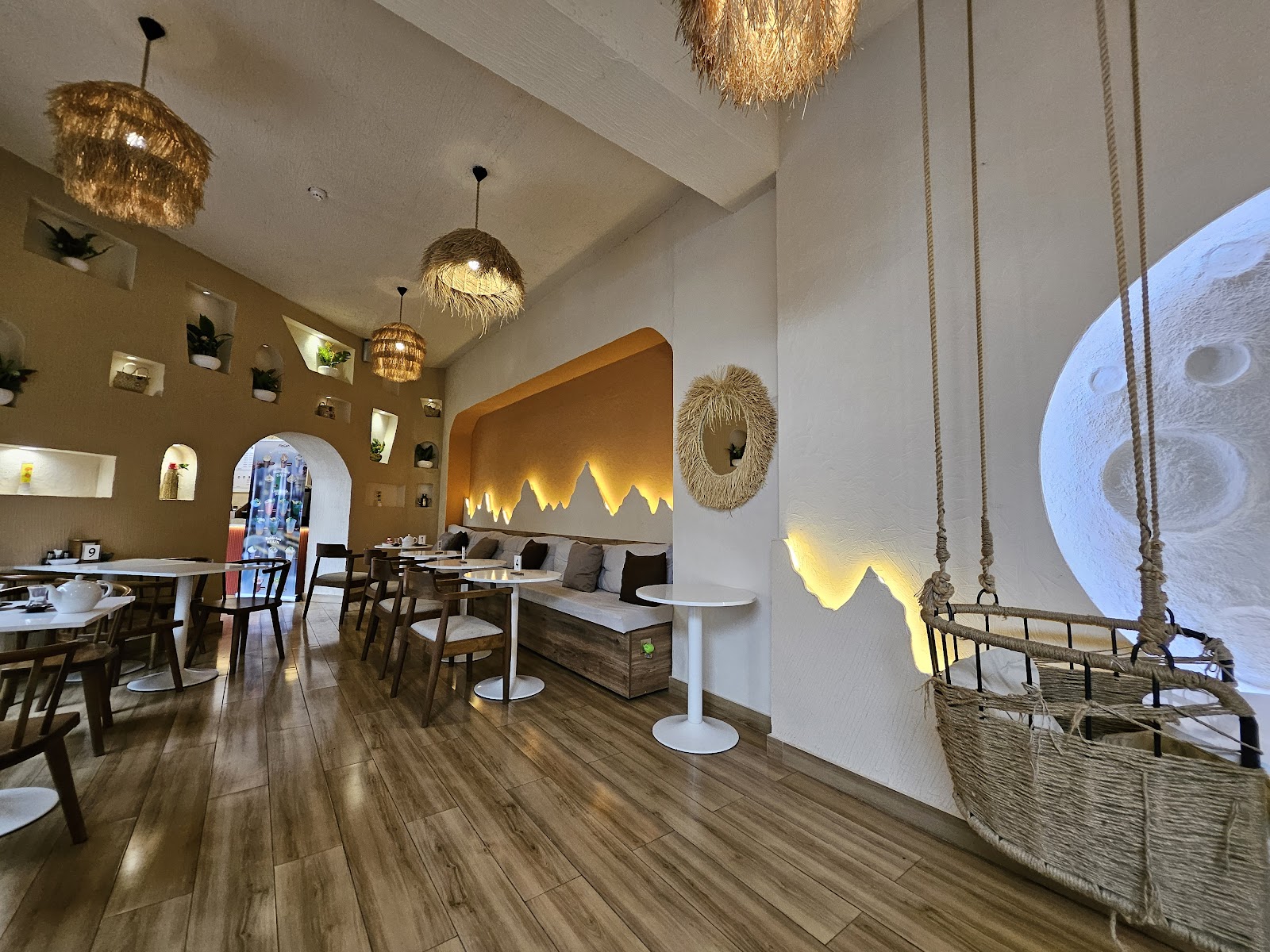 Lankon restaurant — photo