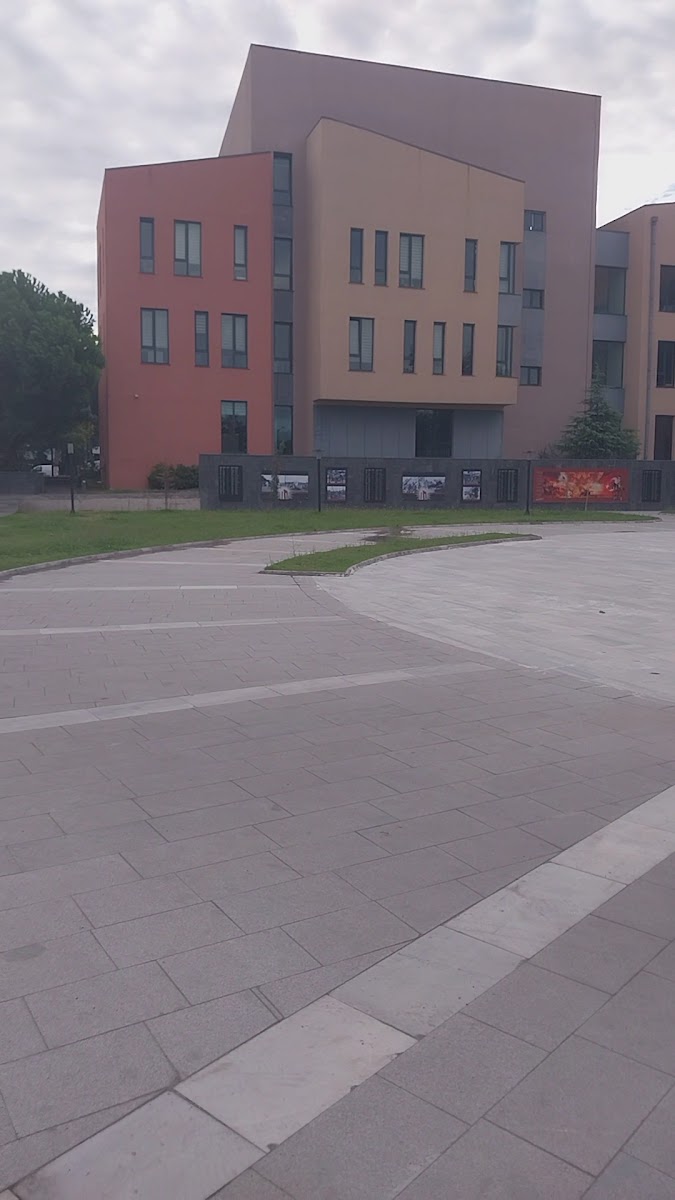 LAPSEKİ HARP HASTANESİ ŞEHİTLİĞİ — photo 2