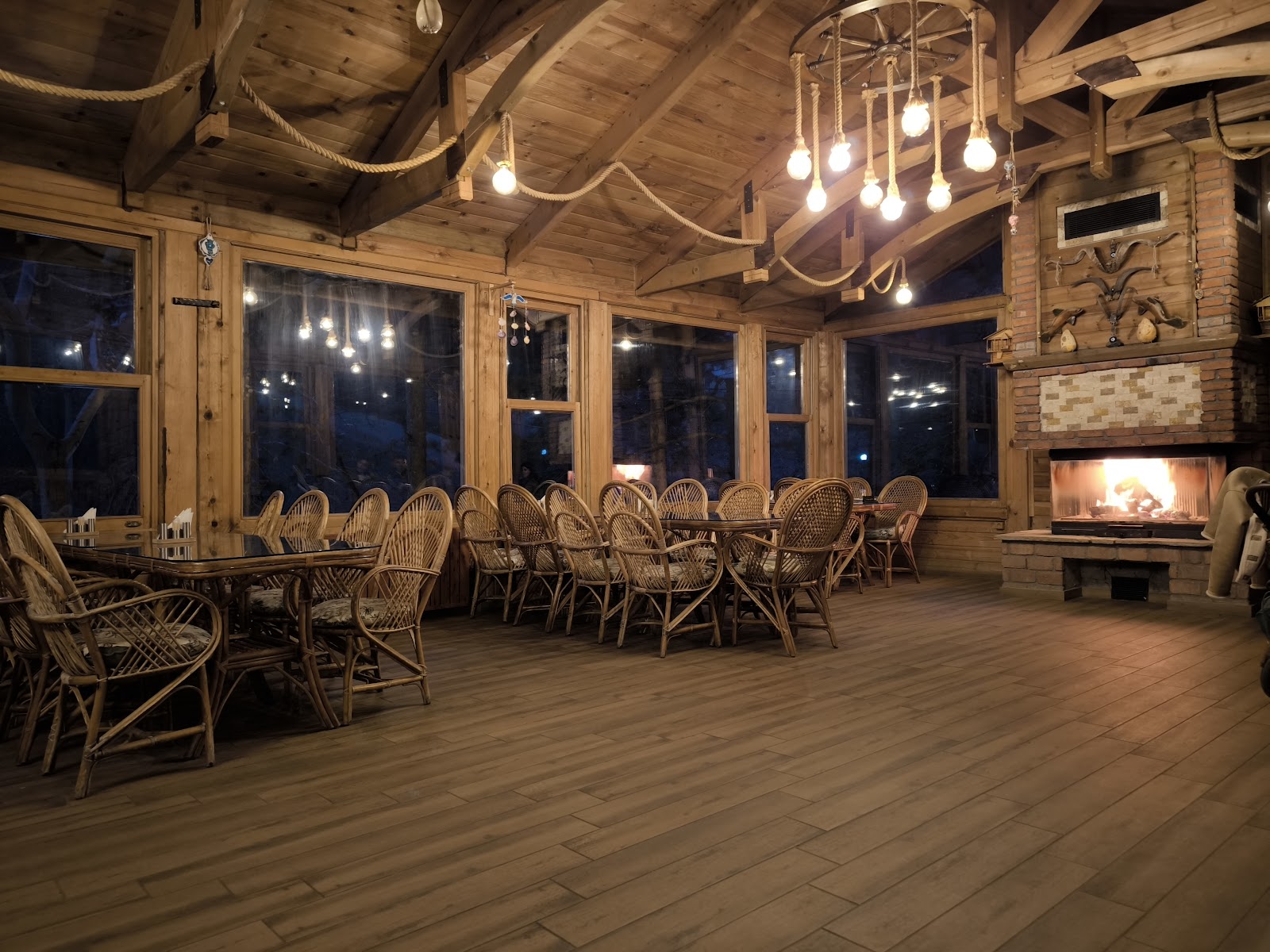 Laşet Restaurant — fotoğraf 1