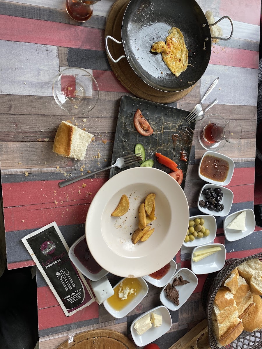 Lavinya Patisserie — fotoğraf 2