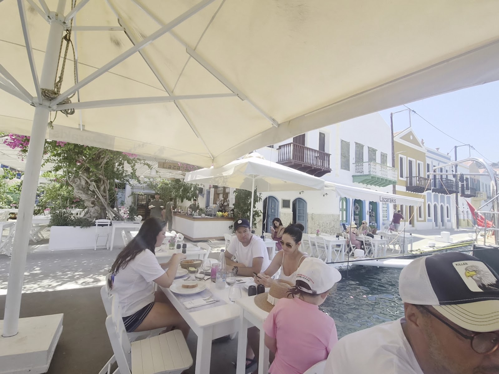 Lazarakis Restaurant — photo 2