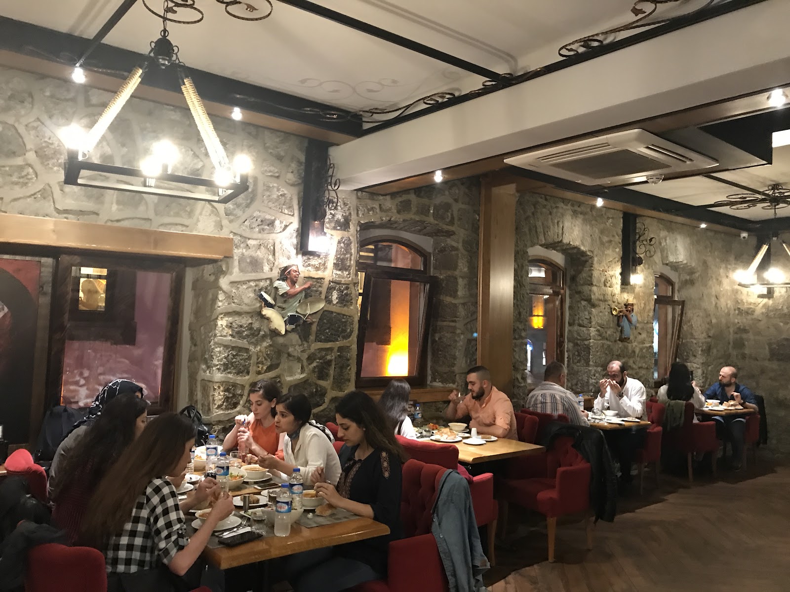 Le Shener’s Restaurant & Gastro Bar (5* Turistik Tesis) — fotoğraf 1