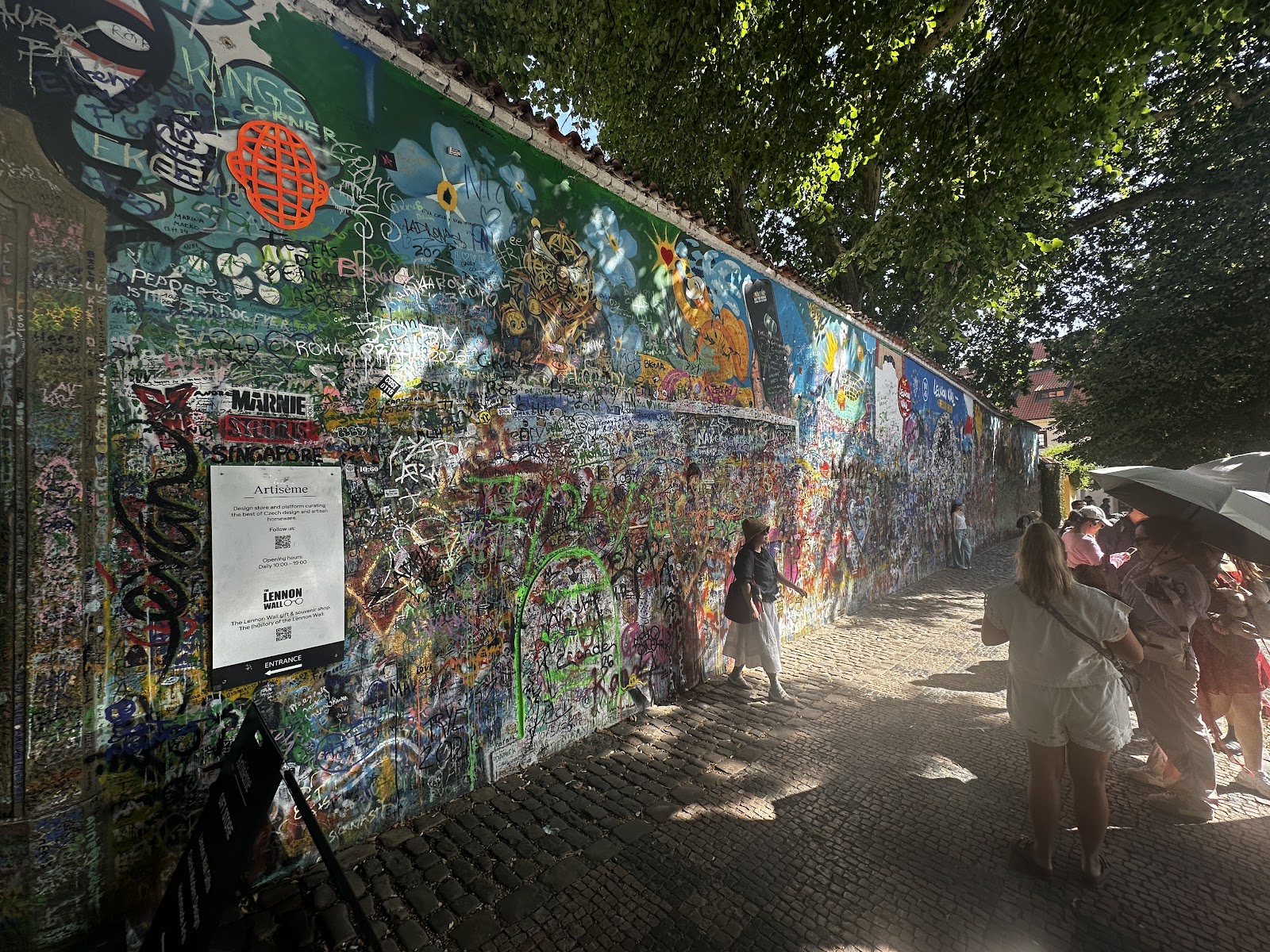 Lennon Wall — photo 2