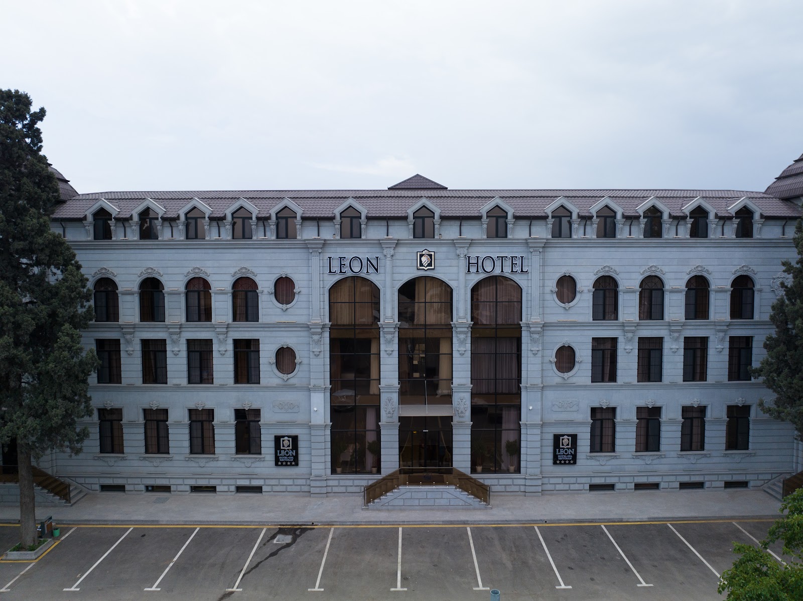 Leon Hotel Ganja — photo