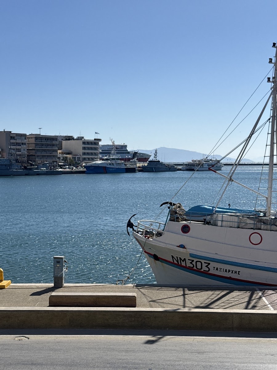 Lesvion Hotel — fotoğraf 2