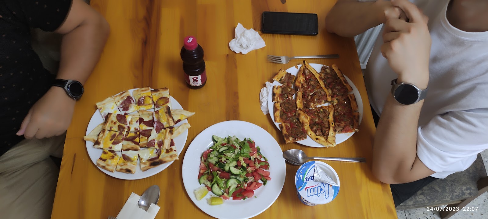 LEZZET-İ İKRAM KEBAP PİDE LAHMACUN SALONU — fotoğraf 2