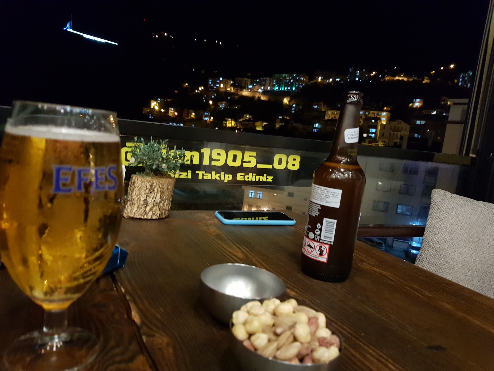 LION CAFE BAR — fotoğraf 2