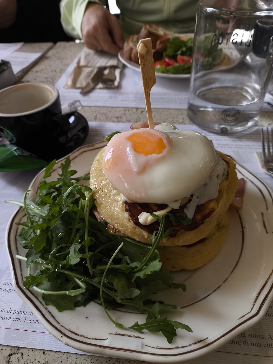 Liston Gastrotheque — photo 11