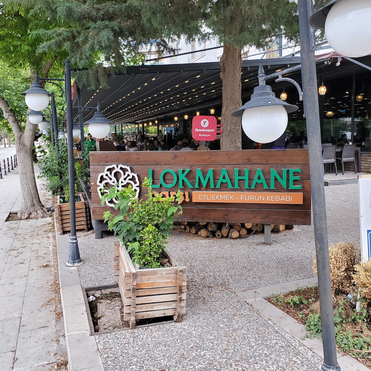 Lokmahane Çarşı — fotoğraf