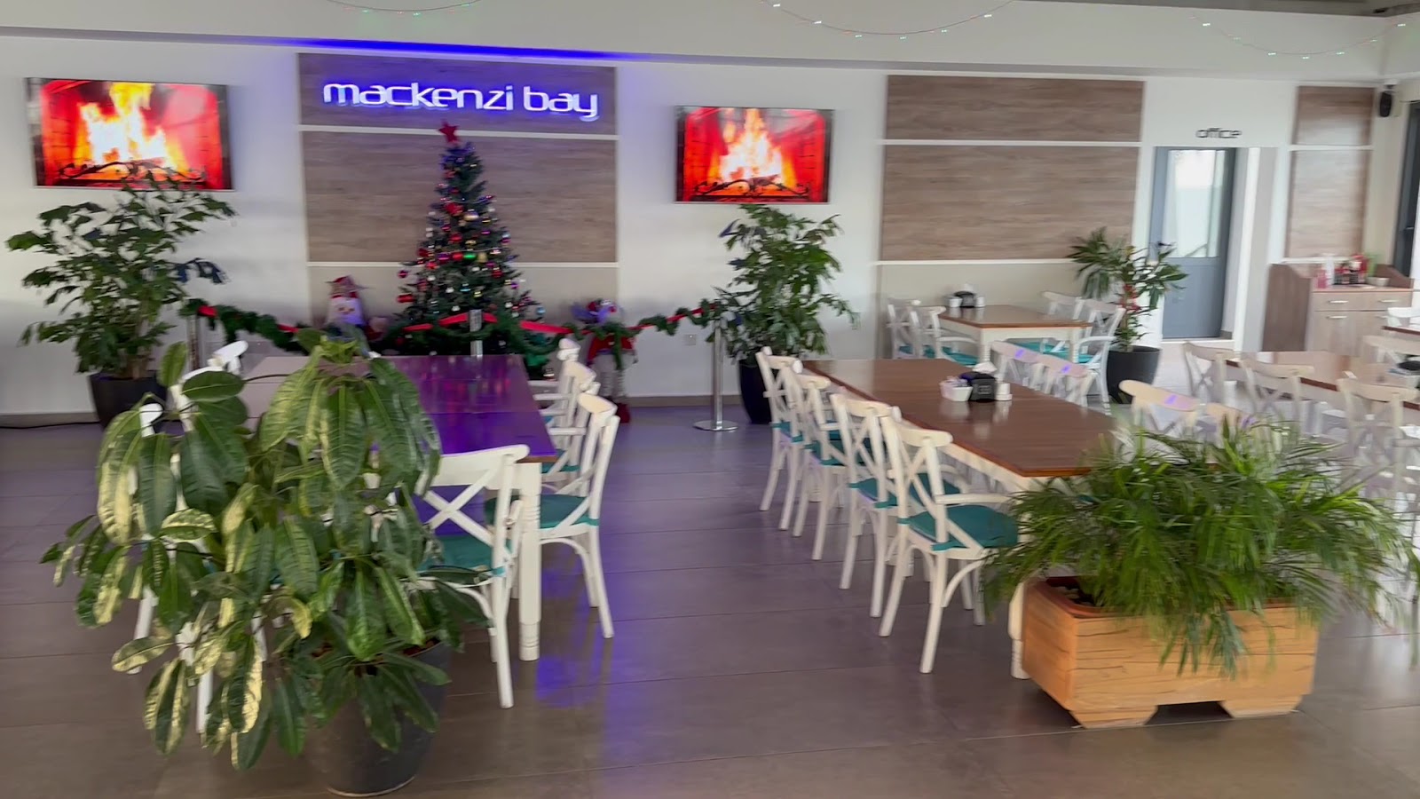 MACKENZİ BAY SUNSHINE CAFE COCKTAIL BAR NARGILE — photo