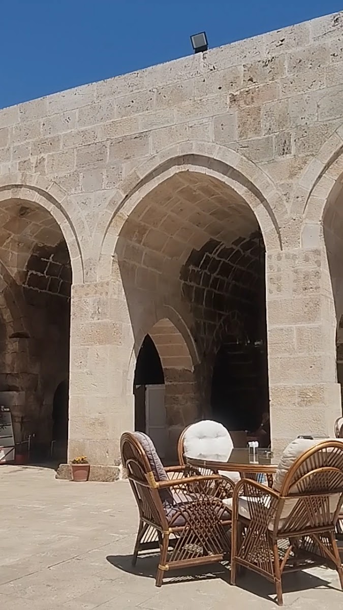 Mahperi Hatun Kervansarayı — photo 3