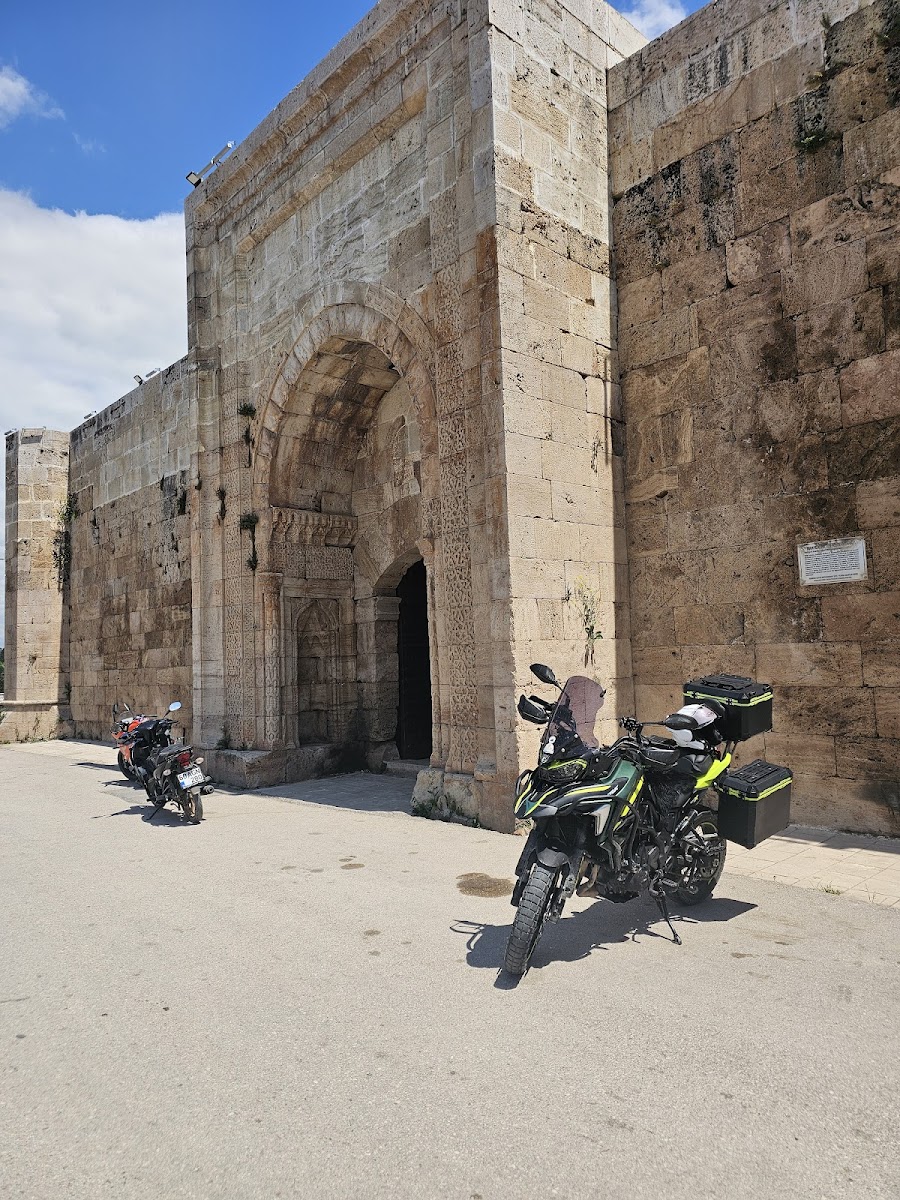 Mahperi Hatun Kervansarayı — fotoğraf 2