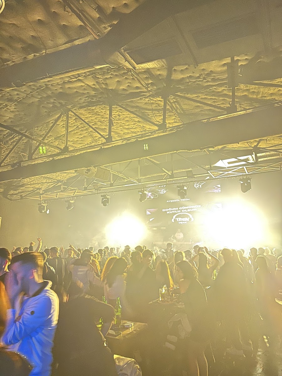 MAISON CLUB — fotoğraf