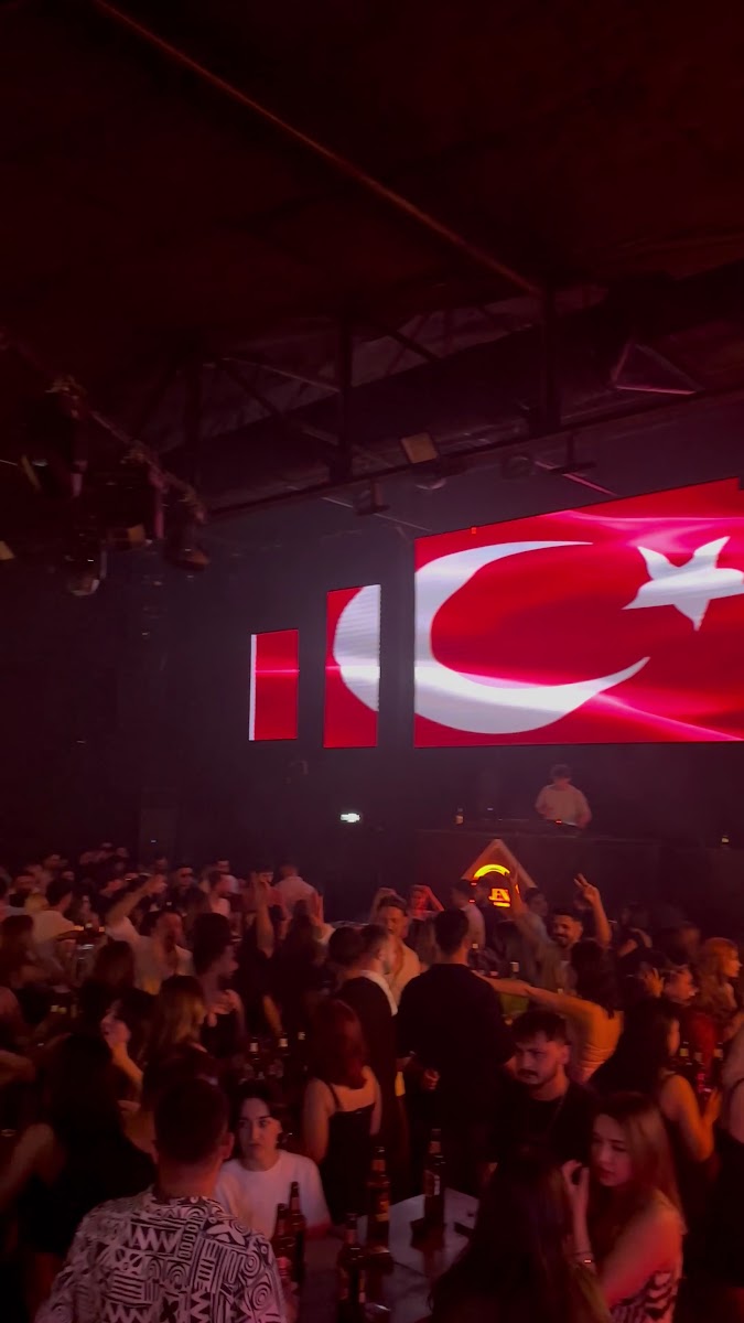 MAISON CLUB — fotoğraf 2