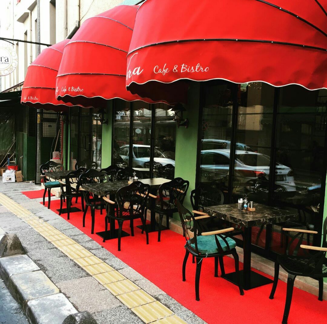 Makarnacı Madam Vera — fotoğraf