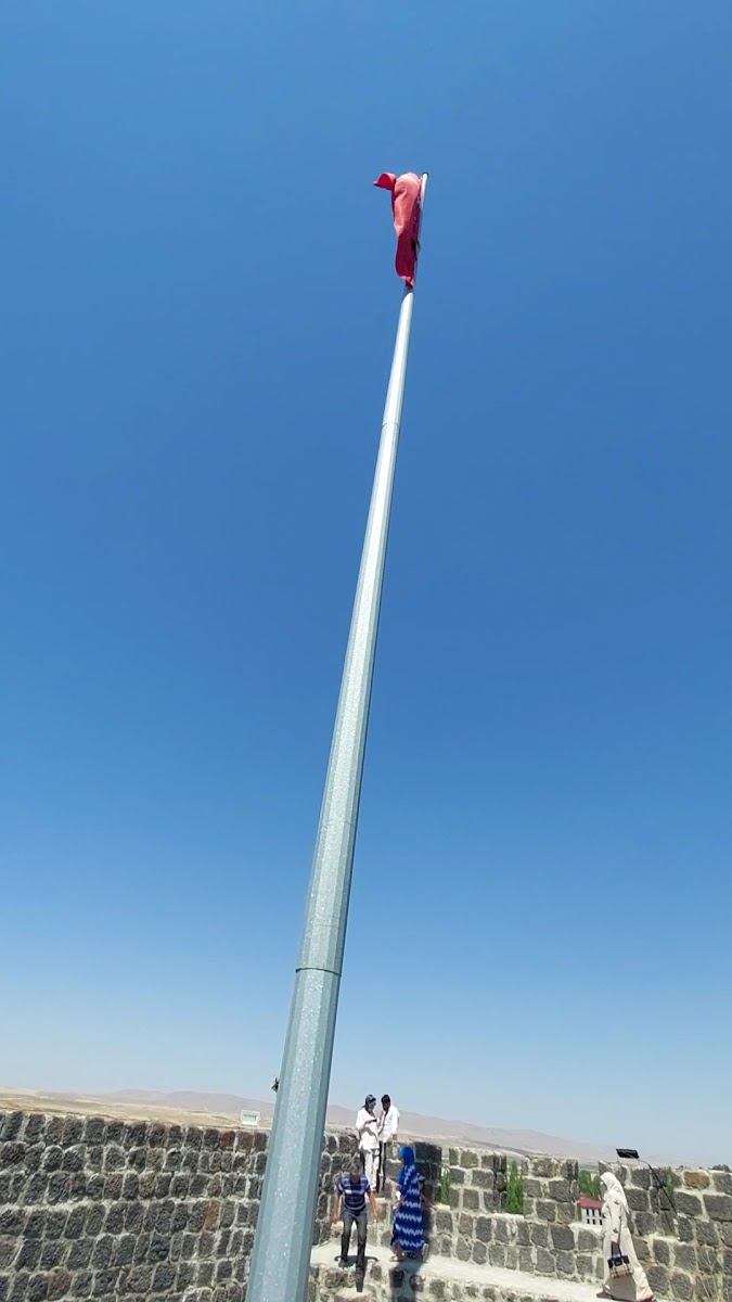 Malazgirt Kalesi — fotoğraf 3