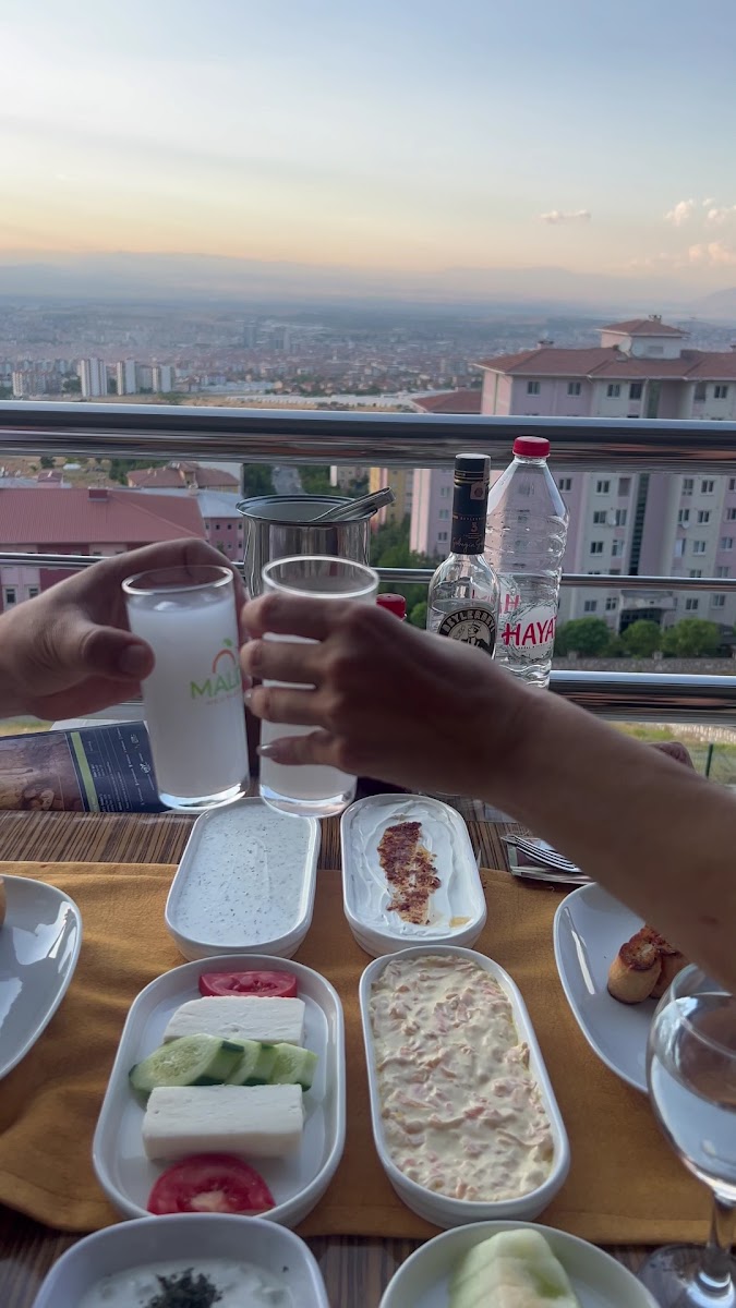 Maldia Restaurant — fotoğraf 3