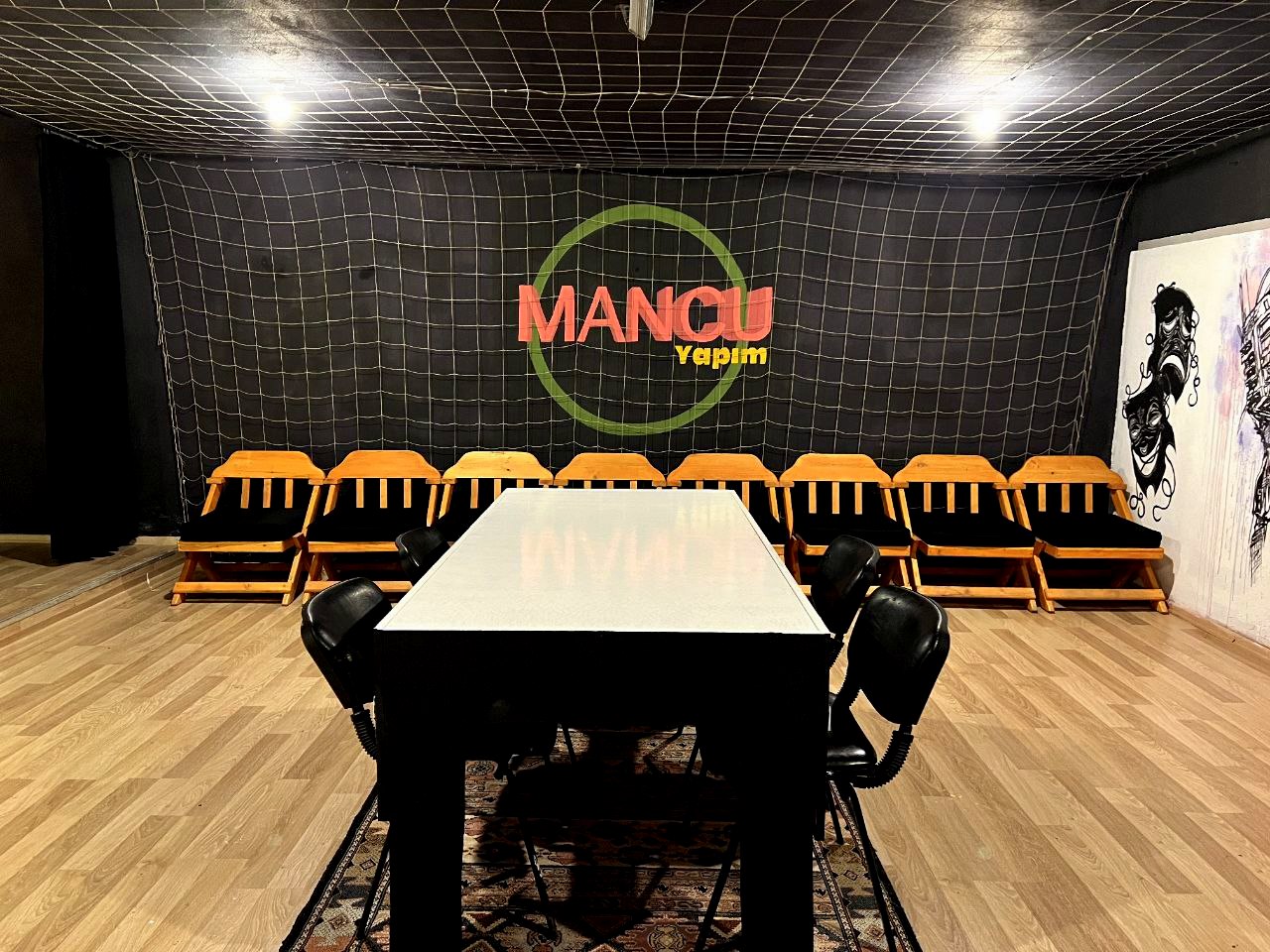 Mancu Sanat Merkezi V'Cafe — fotoğraf
