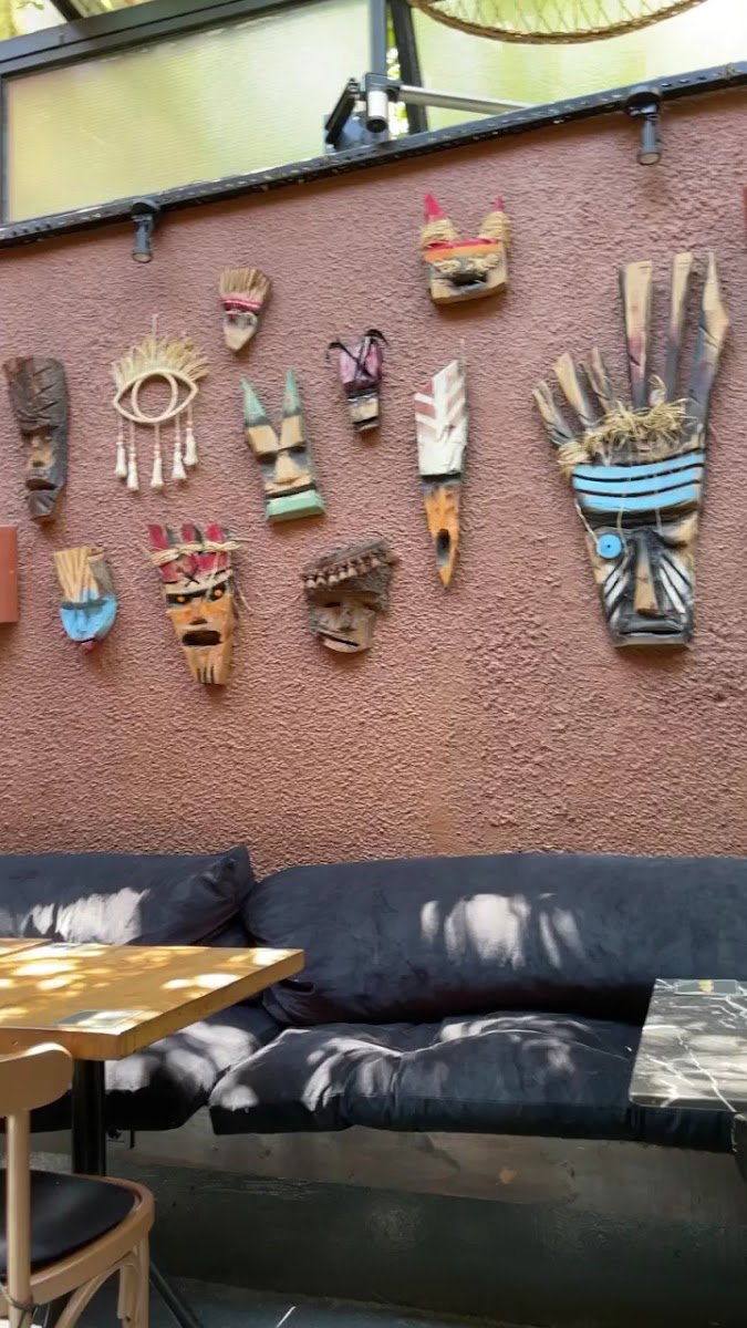 Mandela's Ubuntu Alsancak — fotoğraf 3